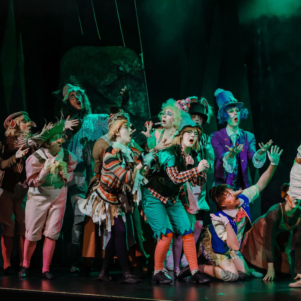 8foto@loveangeliataylor