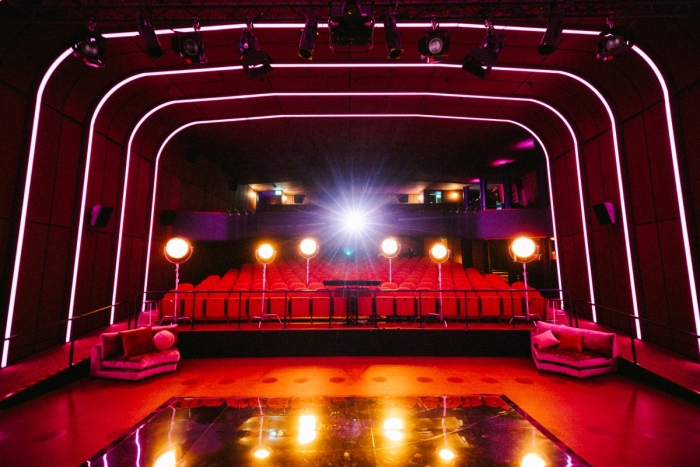 benjamin-ingrosso-pink-velvet-theatre-photo-by-fabian-wester-7
